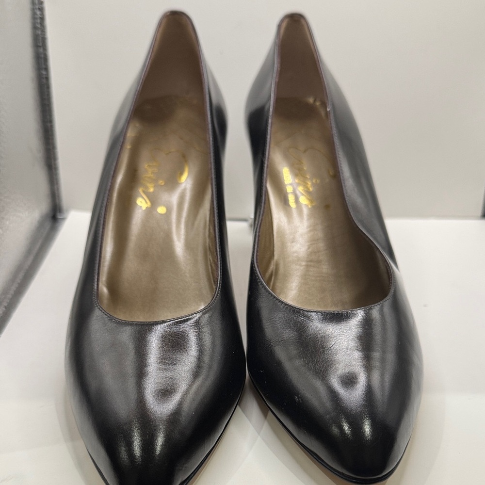 Evan Picone Classic Black Heels